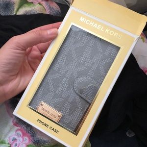 Michael kors iPhone 6 wallet